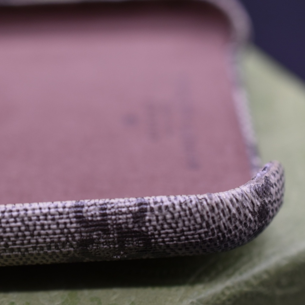 Pre Owned Gucci IPhone 12 Pro Case - Picture 6 of 10